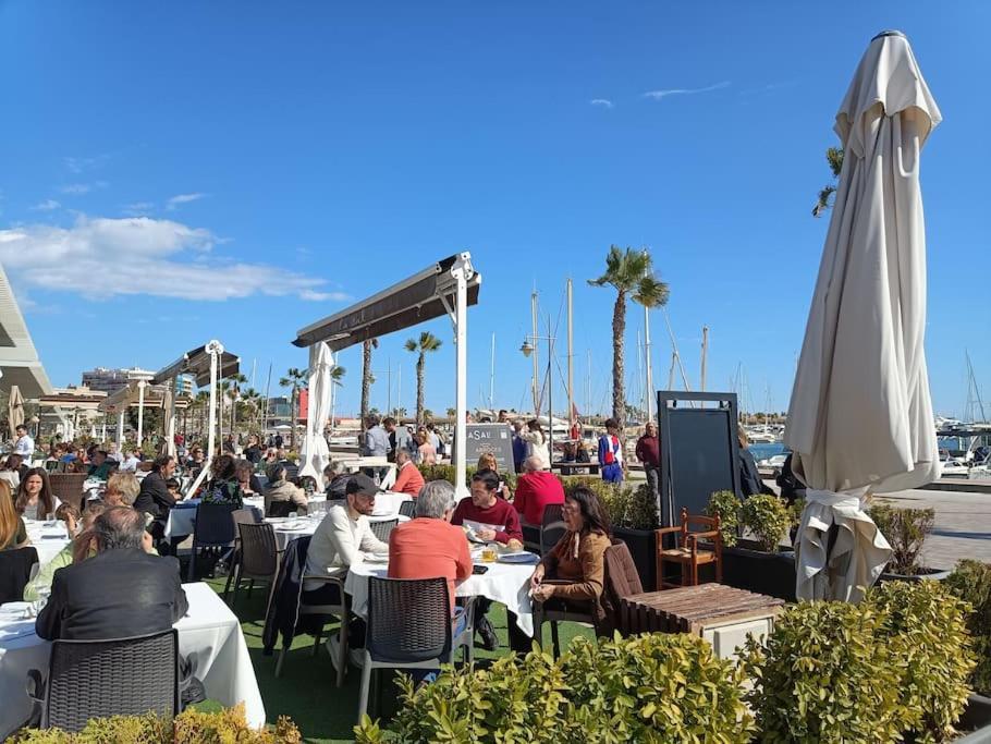 Al Lado De Barcos Y Gran Playa. Lägenhet Santa Pola Exteriör bild