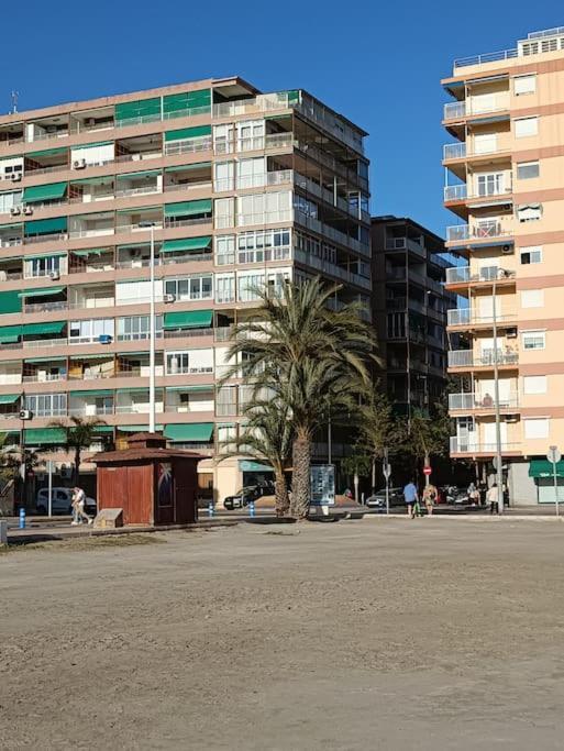 Al Lado De Barcos Y Gran Playa. Lägenhet Santa Pola Exteriör bild